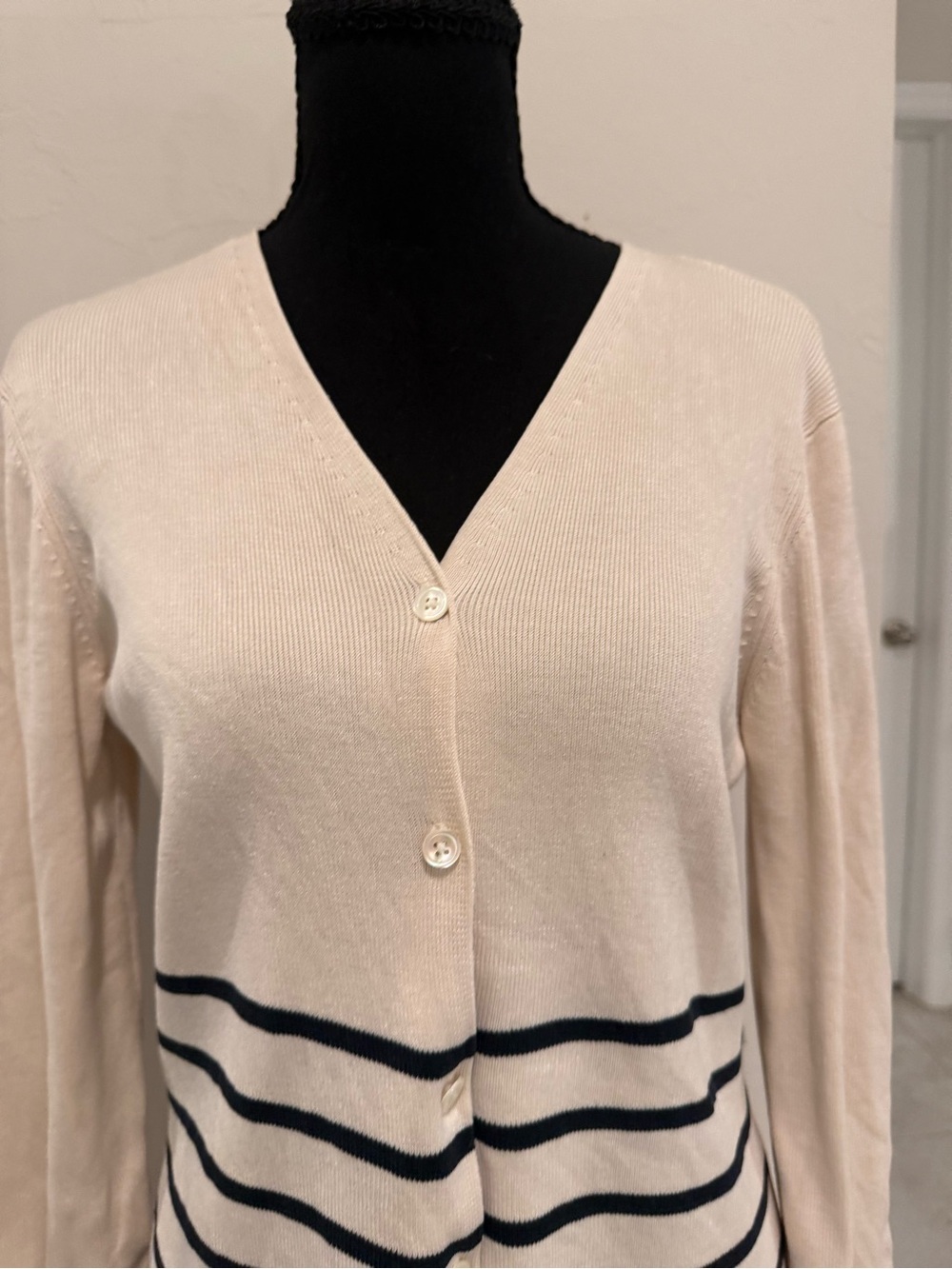 Lauren Ralph Lauren Cream and Navy Striped V-Neck Classic Preppy Cardigan - Picture 3 of 9